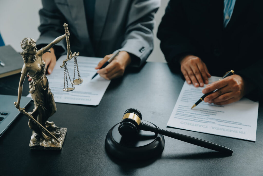 Injured person consulting a product liability lawyer